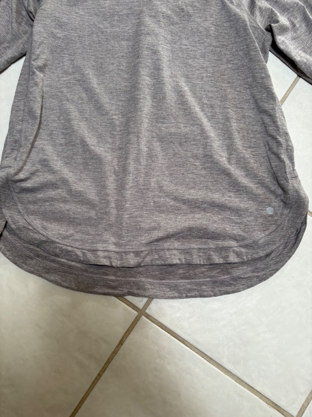 Apana Lightweight Pullover - Picture 7 of 9